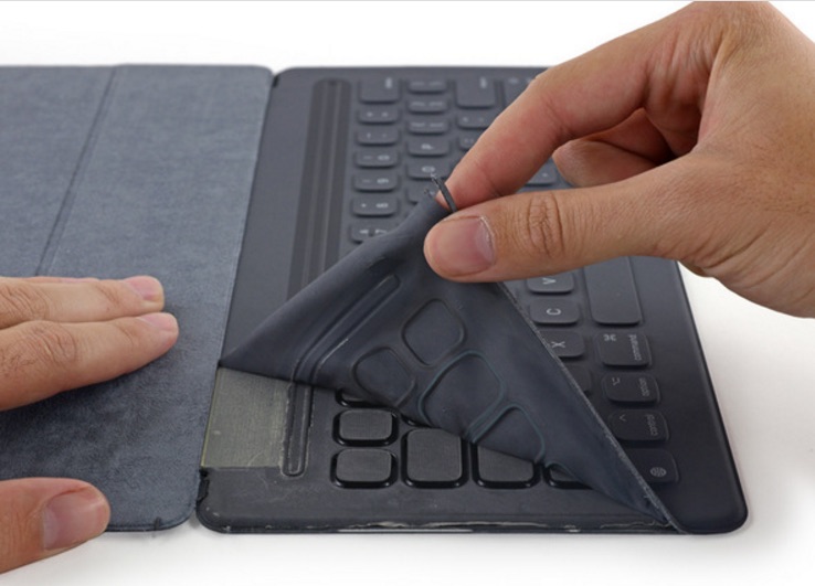 iPad pro Smart Keyboard teardown 3