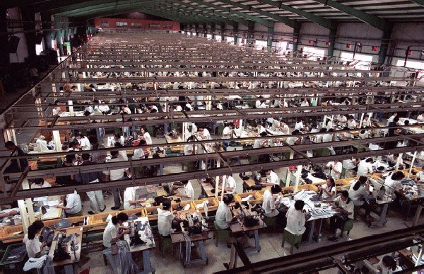 foxconn-factory-fabrica-shenzhen-ipad-iphone-apple