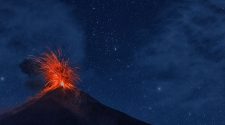 Volcán en Erupción