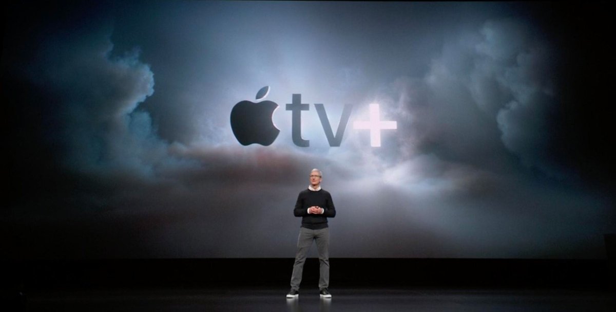 Tim Cook presentando Apple TV+
