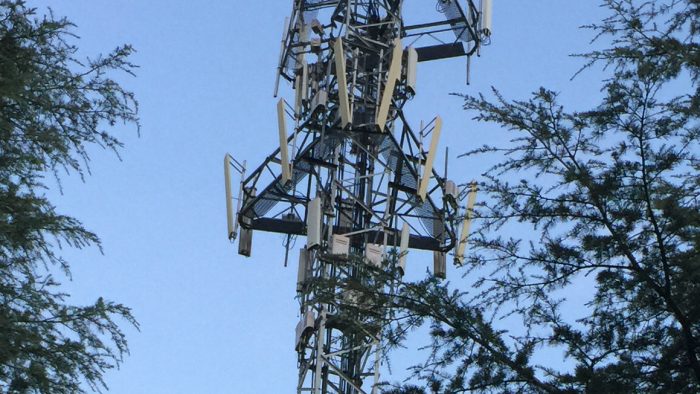 Antena de telefonía móvil